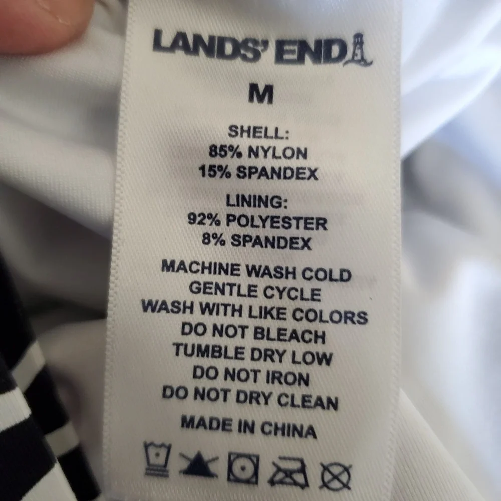Lands End Womens Black White Leaf Print Swim Dress V-Neck One Piece Size M
